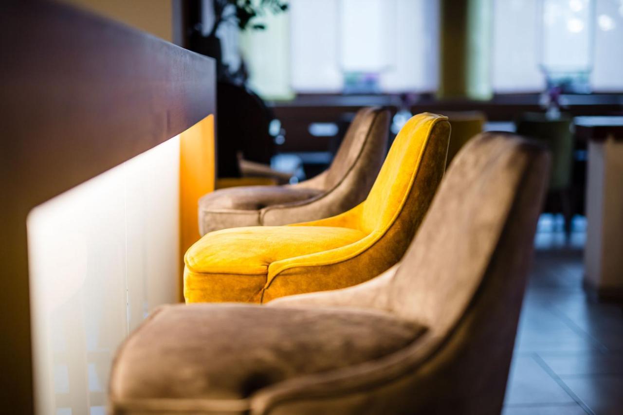 Landhotel Kueffner Pfedelbach ภายนอก รูปภาพ